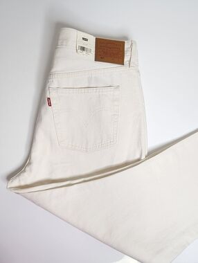 Levi's Women's Cropped High Rise  Straight Jeans in Off-White Cream Color 33×28
